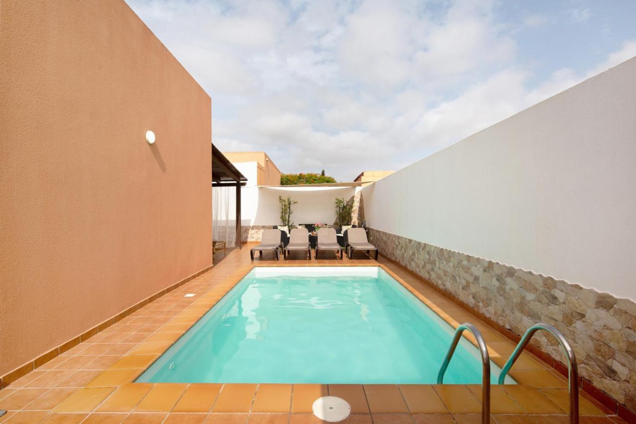 El Cortijo Villa La Oliva Exterior photo